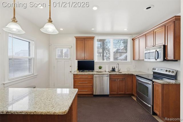 16834 Muirland Street, Detroit, MI 48221