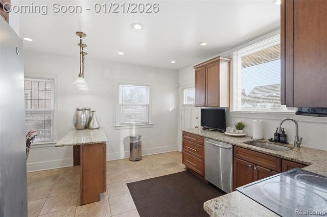 16834 Muirland Street, Detroit, MI 48221