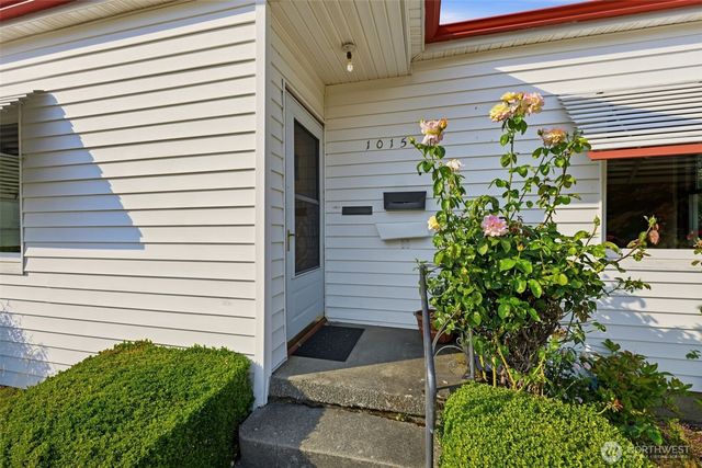 1015 N Sheridan Avenue, Tacoma, WA 98403