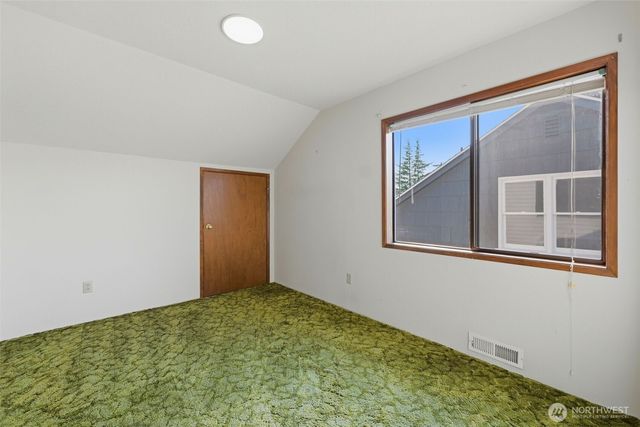 1015 N Sheridan Avenue, Tacoma, WA 98403