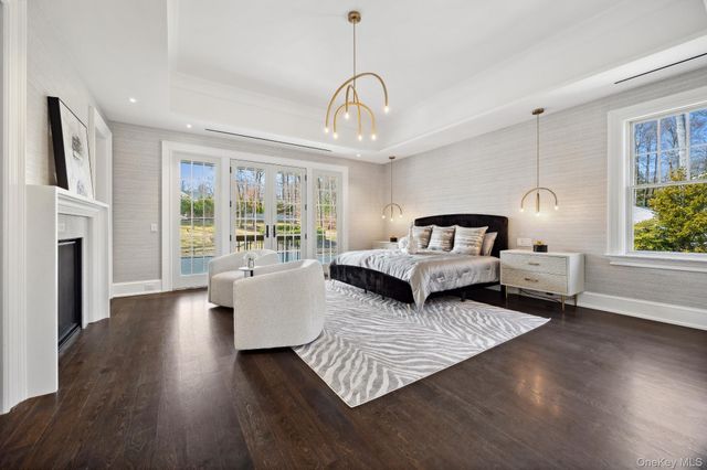 24 Landview Drive, Dix Hills, NY 11746