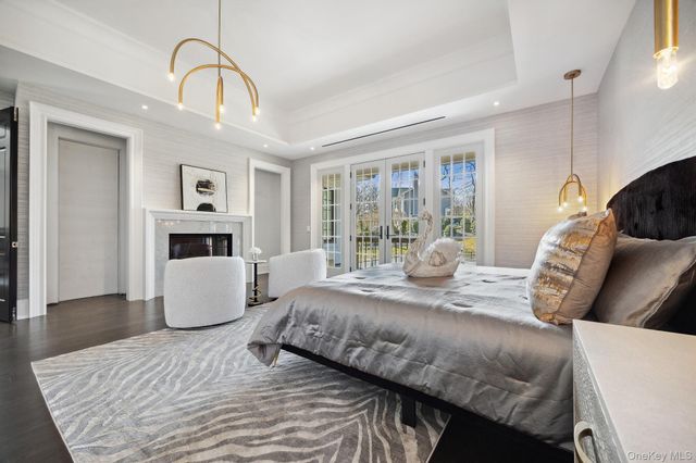 24 Landview Drive, Dix Hills, NY 11746