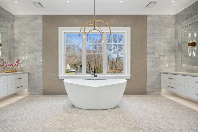 24 Landview Drive, Dix Hills, NY 11746