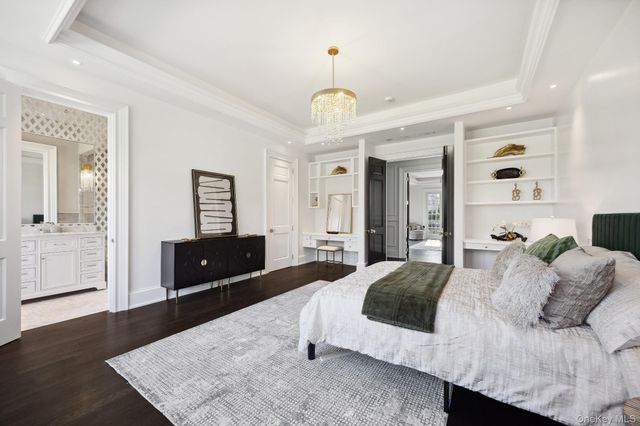 24 Landview Drive, Dix Hills, NY 11746