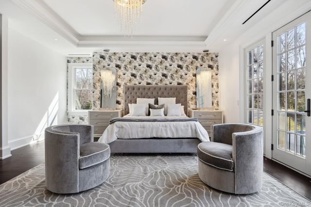 24 Landview Drive, Dix Hills, NY 11746