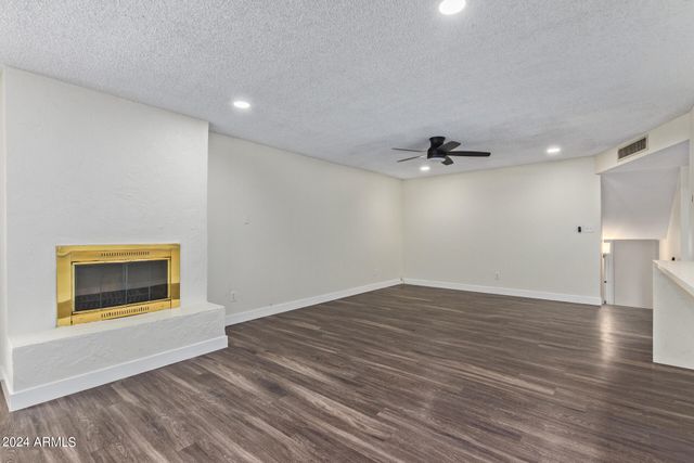 4414 S NEWBERRY Road, Tempe, AZ 85282