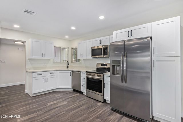 4414 S NEWBERRY Road, Tempe, AZ 85282