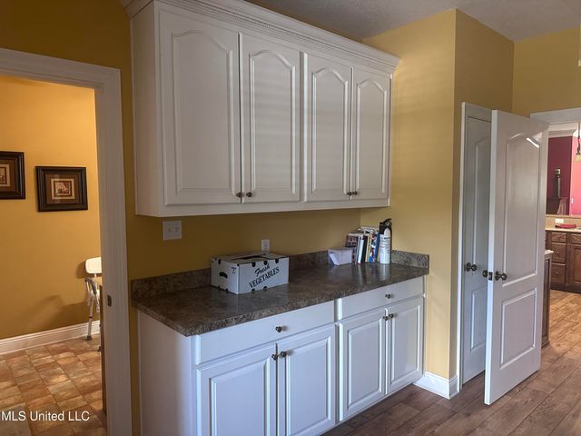 8101 Pecan Ridge Drive, Moss Point, MS 39562