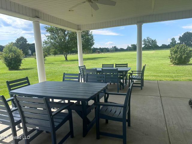 8101 Pecan Ridge Drive, Moss Point, MS 39562