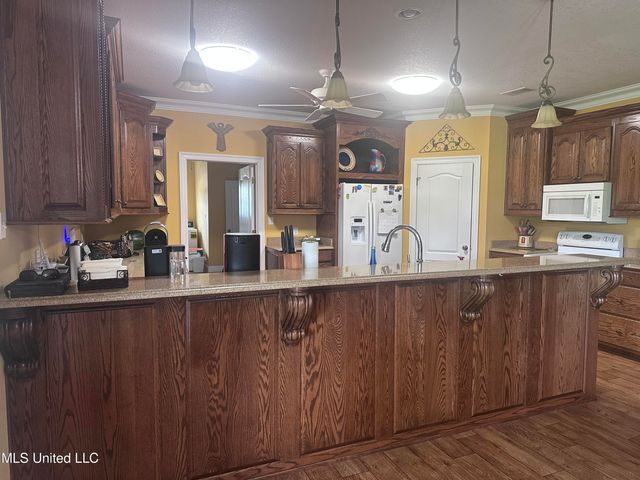 8101 Pecan Ridge Drive, Moss Point, MS 39562