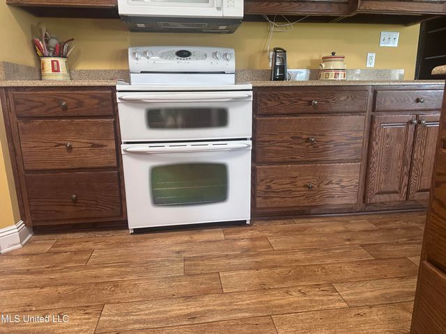 8101 Pecan Ridge Drive, Moss Point, MS 39562