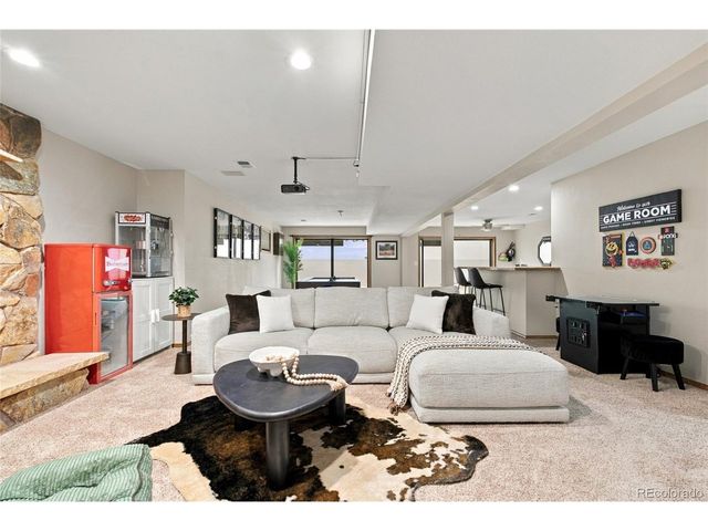 1004 E 5th Ave, Longmont, CO 80504