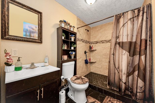 1040 County Road 5007, Cleveland, TX 77327