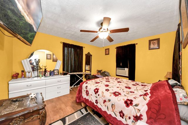 1040 County Road 5007, Cleveland, TX 77327