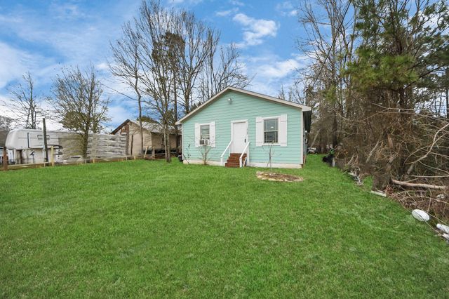 1040 County Road 5007, Cleveland, TX 77327