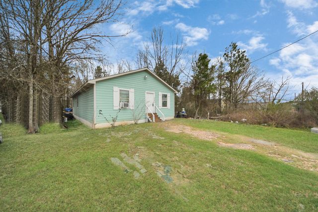 1040 County Road 5007, Cleveland, TX 77327