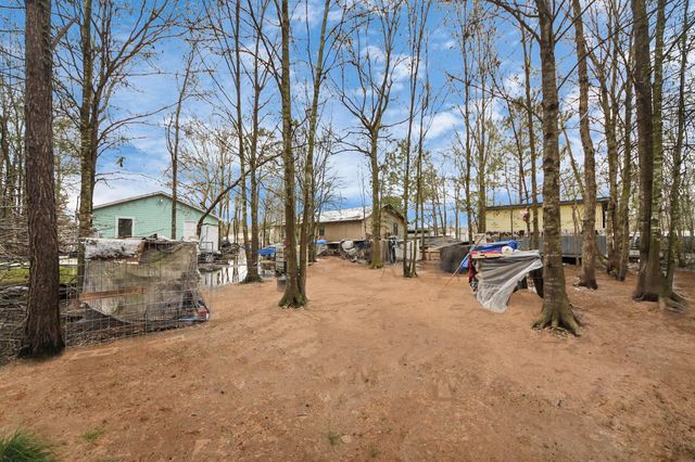 1040 County Road 5007, Cleveland, TX 77327