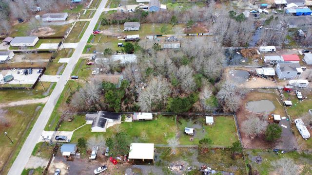 1040 County Road 5007, Cleveland, TX 77327