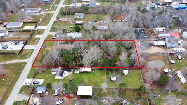 1040 County Road 5007, Cleveland, TX 77327