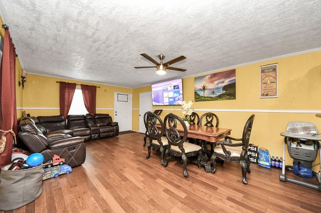 1040 County Road 5007, Cleveland, TX 77327