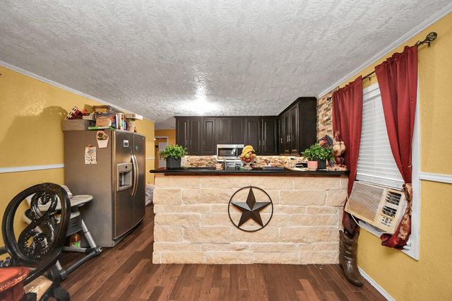 1040 County Road 5007, Cleveland, TX 77327