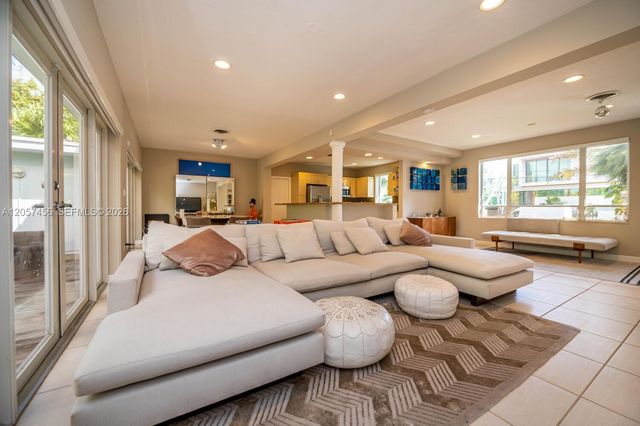 9520 E Broadview Drive, Bay Harbor Islands, FL 33154