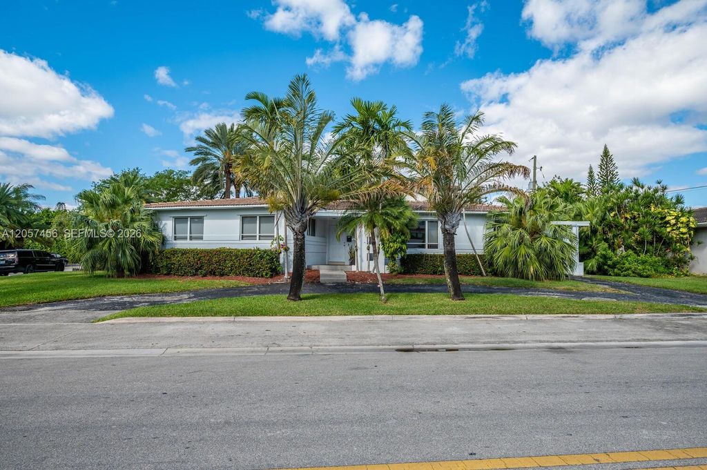9520 E Broadview Drive, Bay Harbor Islands, FL 33154