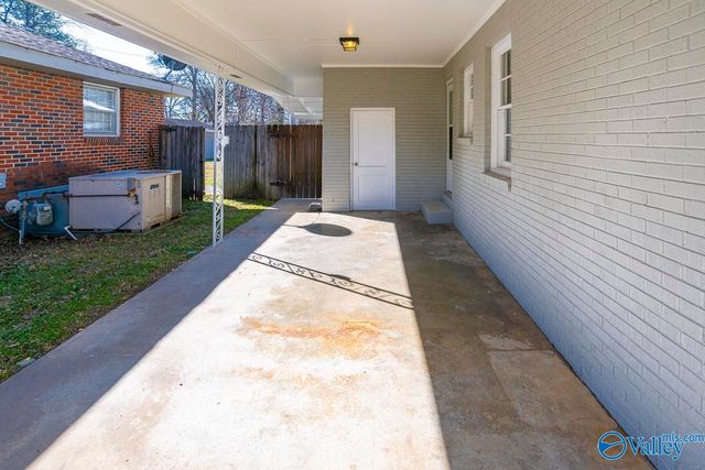 1205 8th Avenue SE, Decatur, AL 35601