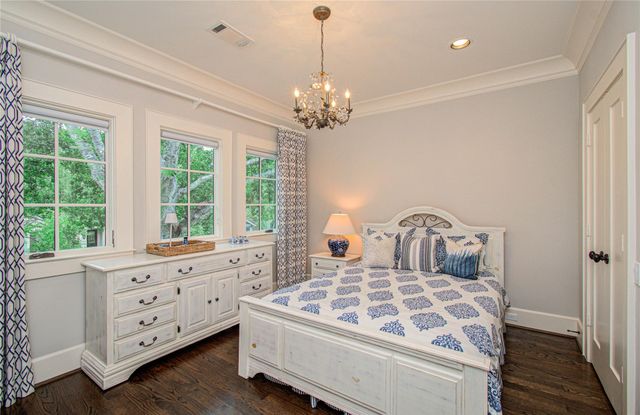 4319 Phil Street, Bellaire, TX 77401