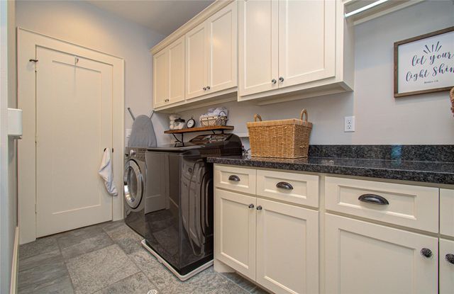 4319 Phil Street, Bellaire, TX 77401