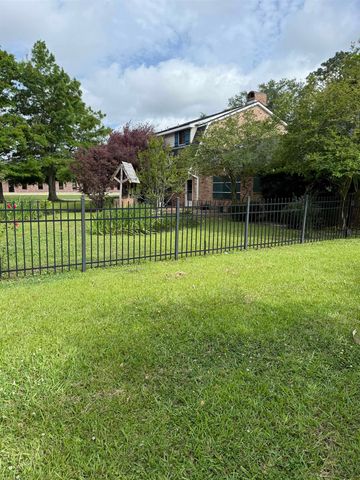 1611 St Mary St, Thibodaux, LA 70301