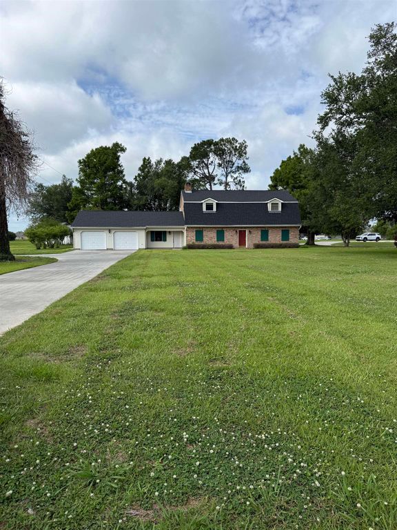 1611 St Mary St, Thibodaux, LA 70301