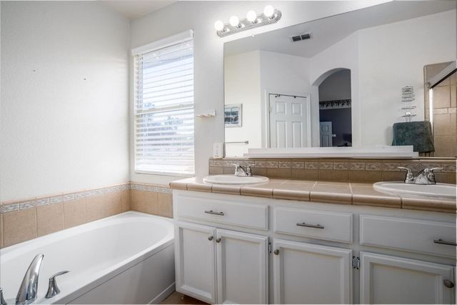 2160 Mabry Dr, Sacramento, CA 95835
