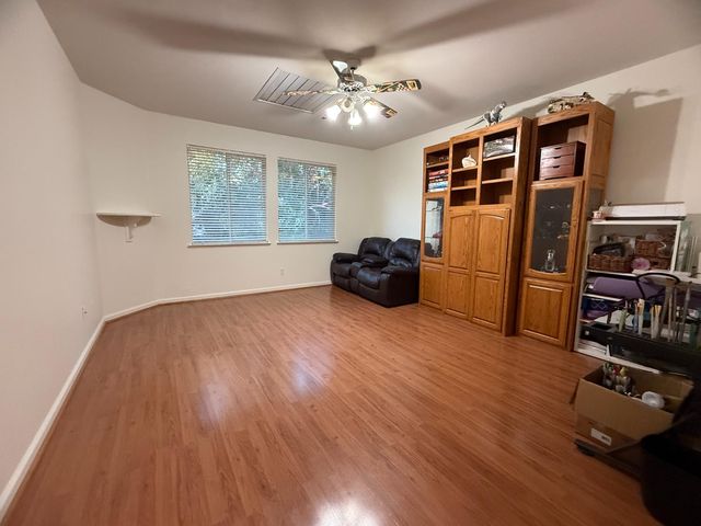 2160 Mabry Dr, Sacramento, CA 95835