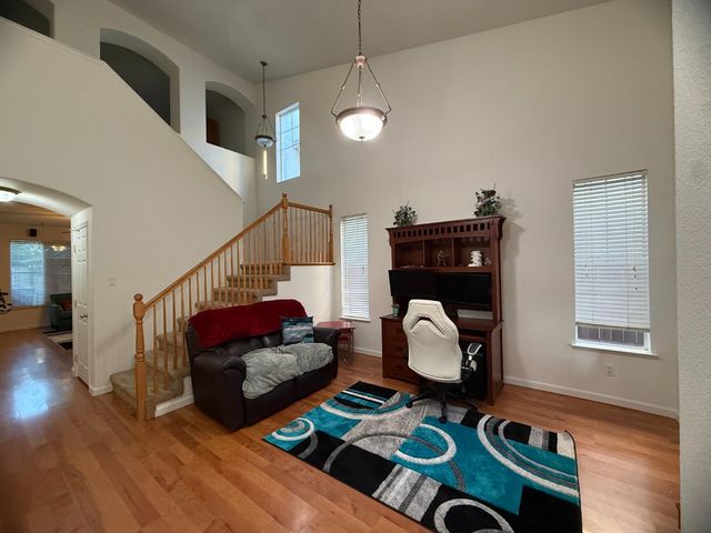 2160 Mabry Dr, Sacramento, CA 95835