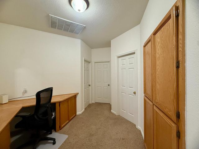 2160 Mabry Dr, Sacramento, CA 95835