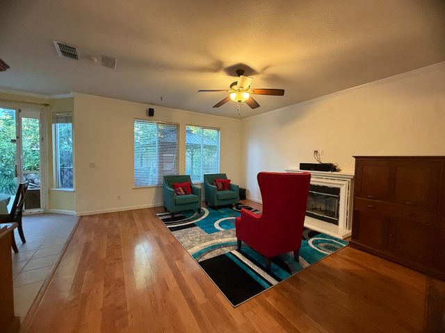 2160 Mabry Dr, Sacramento, CA 95835
