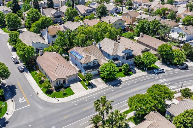2160 Mabry Dr, Sacramento, CA 95835