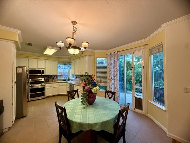 2160 Mabry Dr, Sacramento, CA 95835