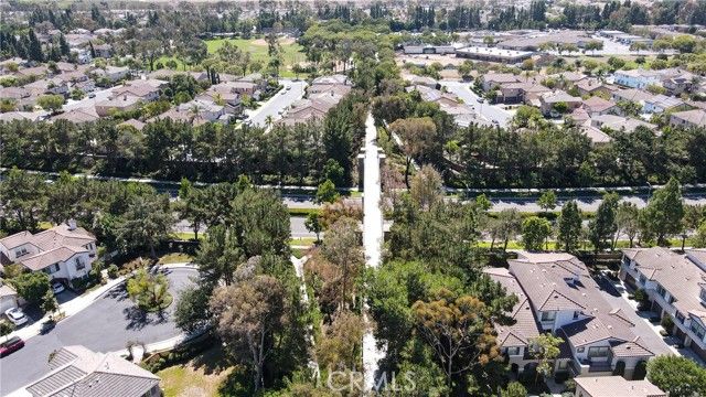 311 Falcon Creek, Irvine, CA 92618