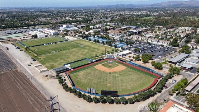 311 Falcon Creek, Irvine, CA 92618