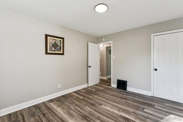 190 N New Florissant Road, Florissant, MO 63031