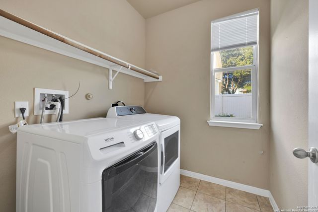 136 Brook Shire, Cibolo, TX 78108