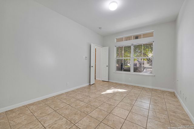 136 Brook Shire, Cibolo, TX 78108