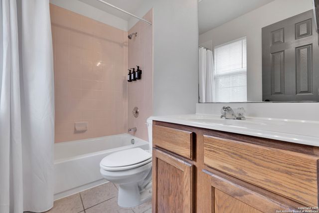 136 Brook Shire, Cibolo, TX 78108