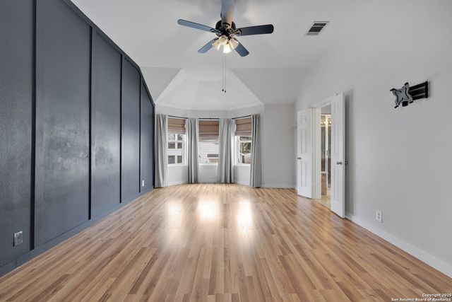 136 Brook Shire, Cibolo, TX 78108
