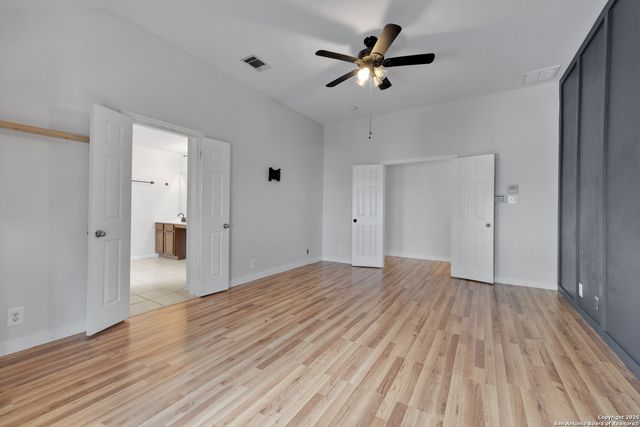 136 Brook Shire, Cibolo, TX 78108
