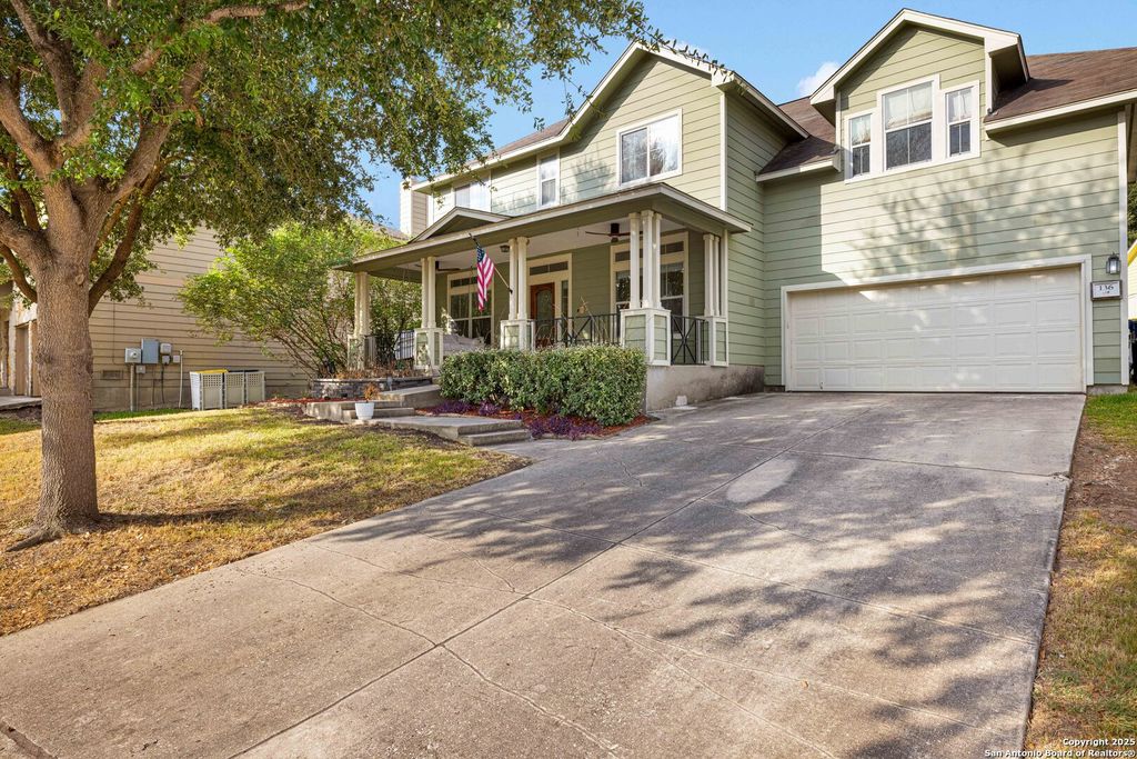136 Brook Shire, Cibolo, TX 78108