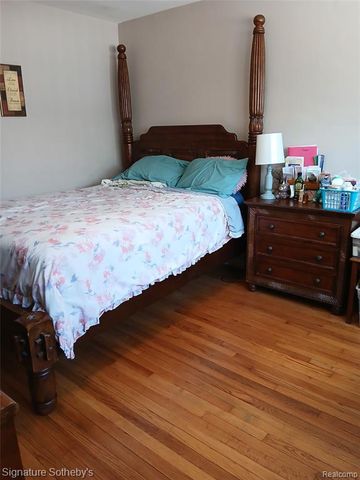 24670 Gardner Street, Oak Park, MI 48237