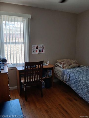 24670 Gardner Street, Oak Park, MI 48237